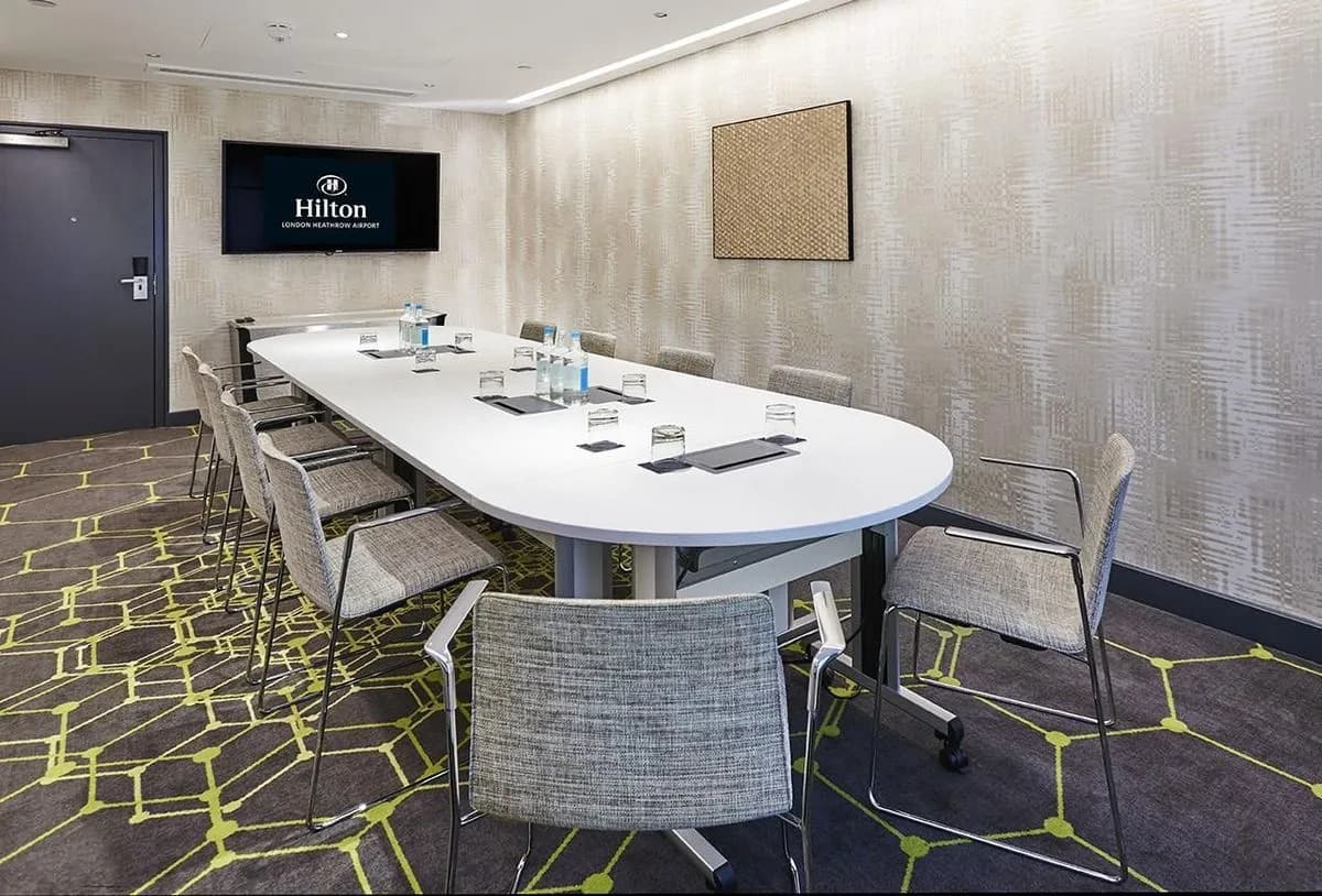 Aviator Suite 2 - Hilton London Heathrow Airport