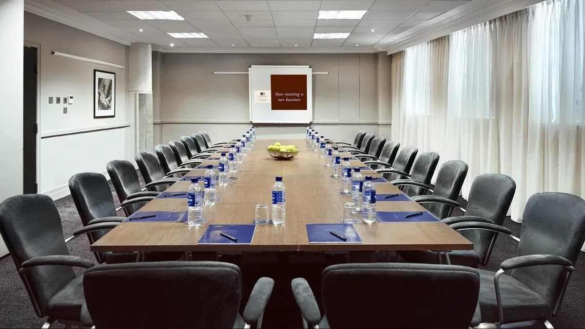 Albert - DoubleTree by Hilton London - Docklands Riverside