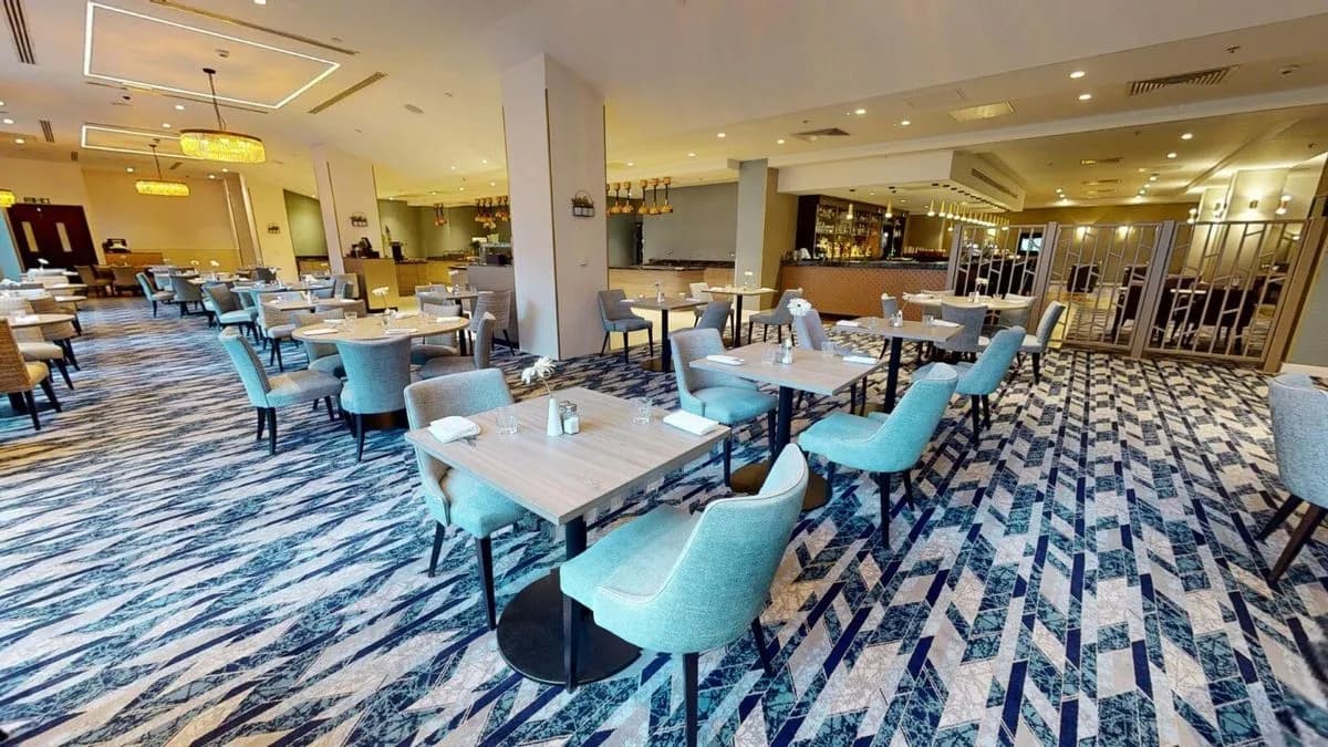 Garden Restaurant - Hilton London Gatwick Airport