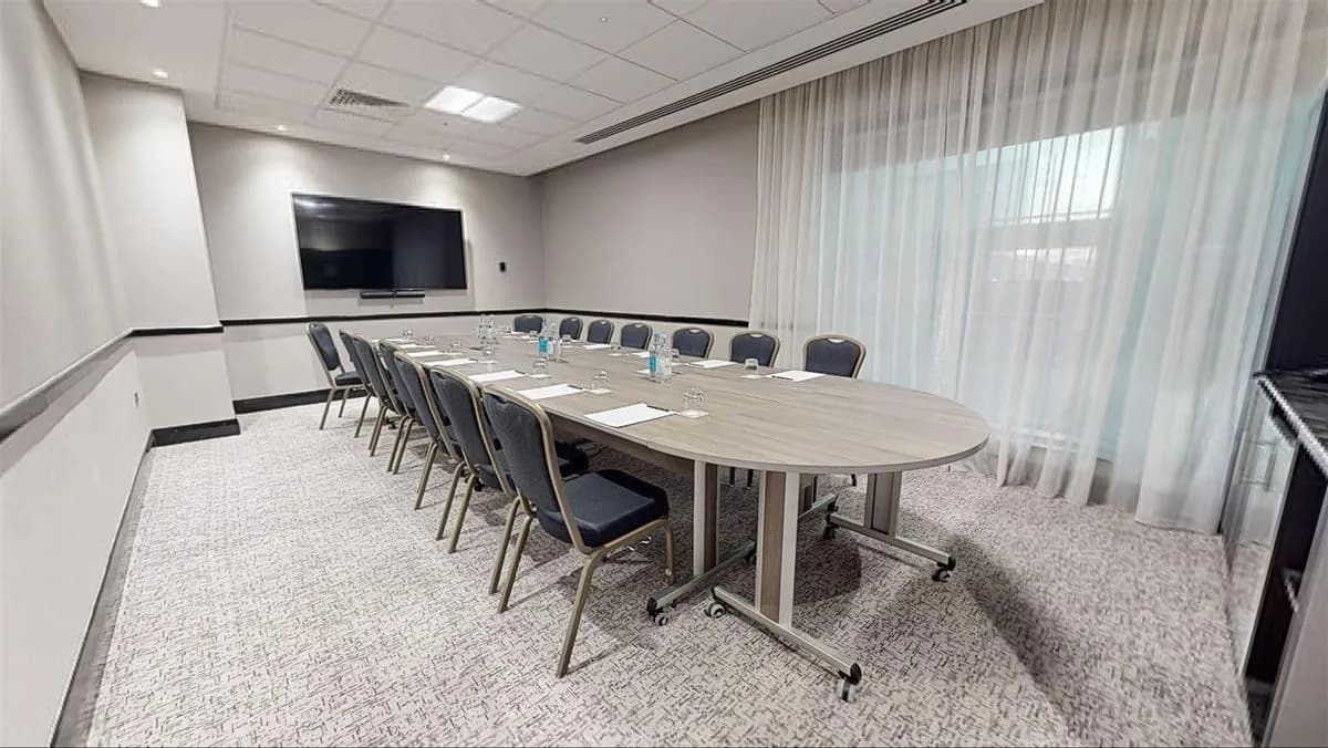 Meeting Room 6 - Hilton London Gatwick Airport