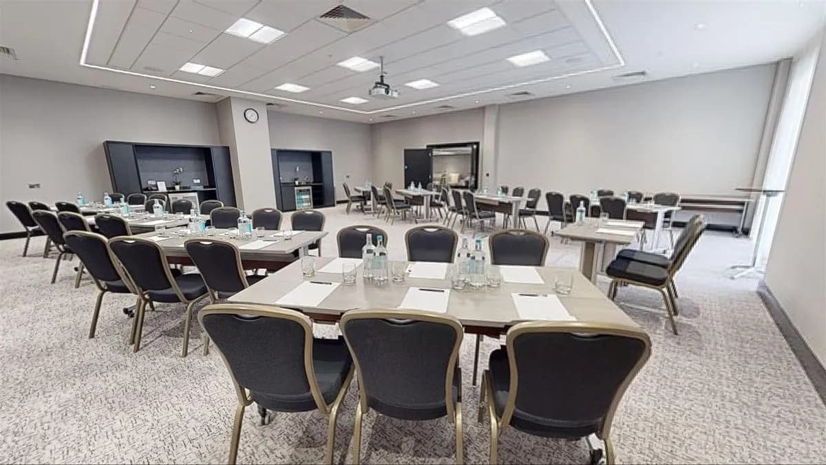 Meeting Room 7 - Hilton London Gatwick Airport