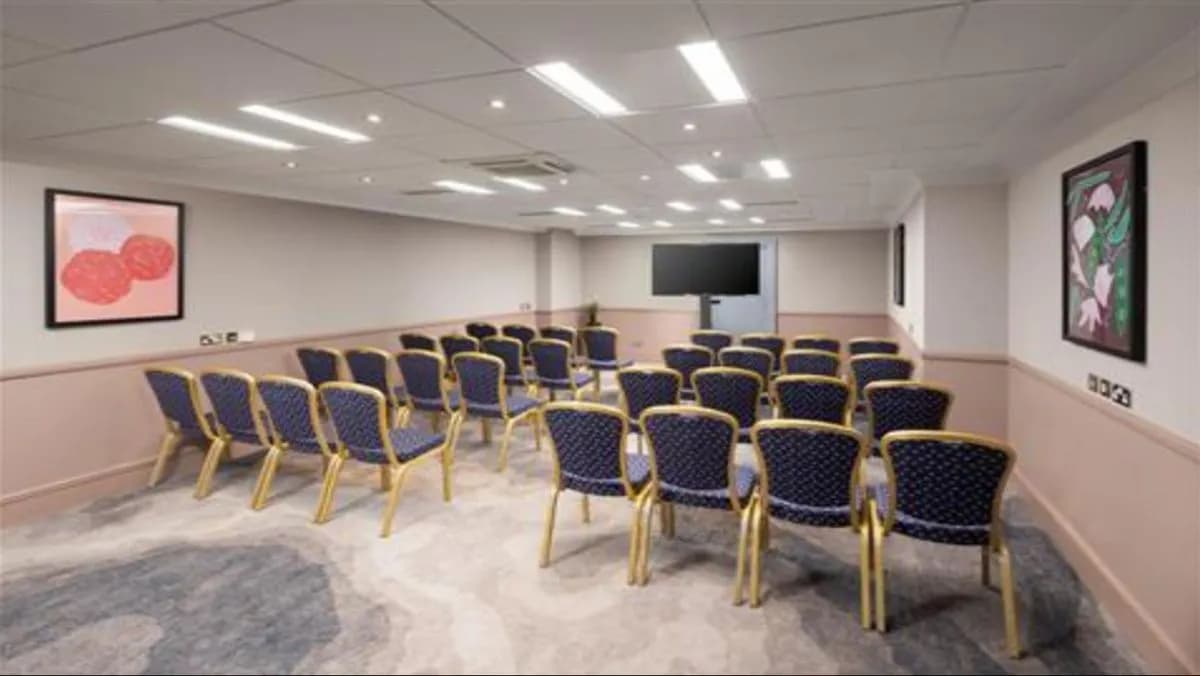 Surrey 2 - DoubleTree by Hilton Brighton Metropole