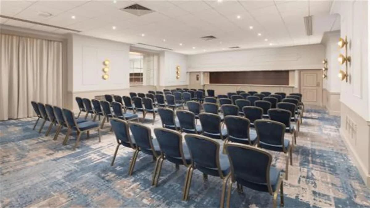 Sandringham - DoubleTree by Hilton Brighton Metropole