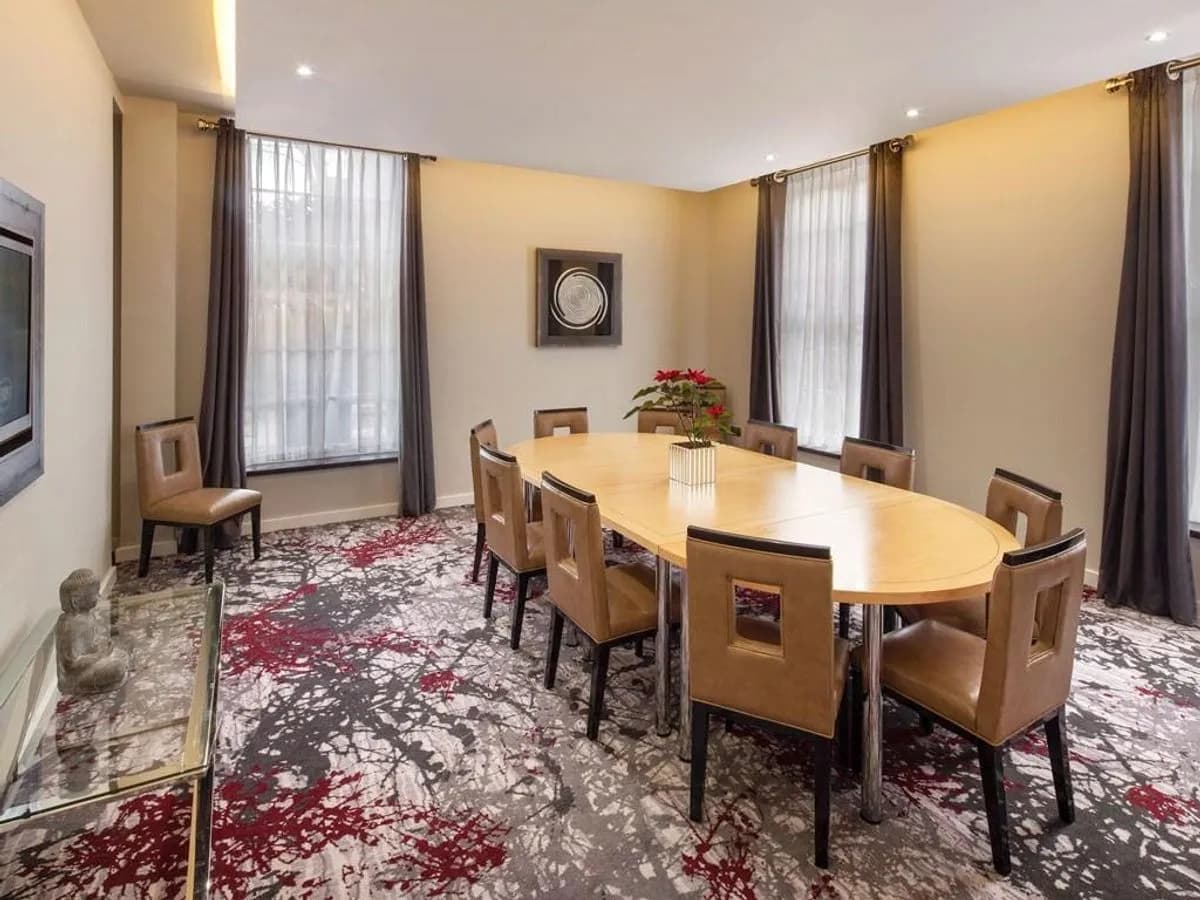 Boardroom - DoubleTree by Hilton London Greenwich