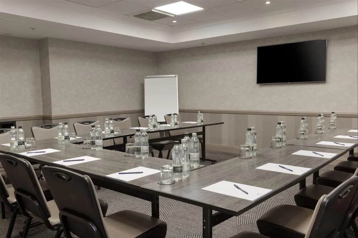 Hextable Suite - DoubleTree by Hilton Dartford Bridge