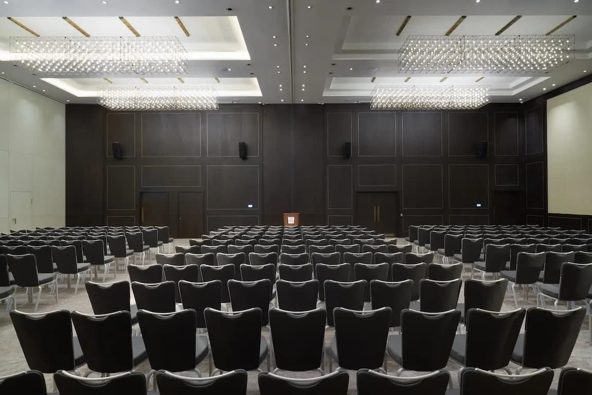 Ballroom Sections One & Two - Hilton London Bankside