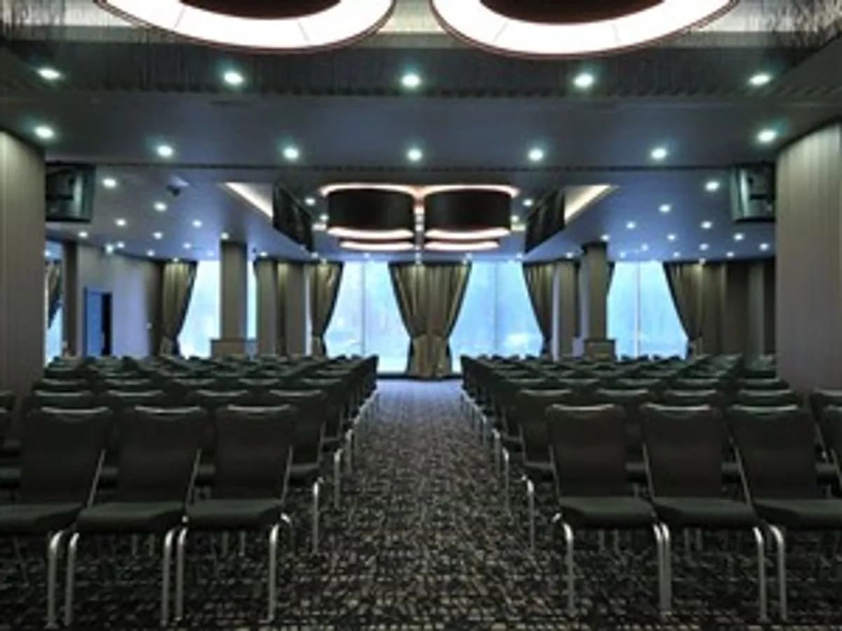 Woking Suite - DoubleTree by Hilton Woking