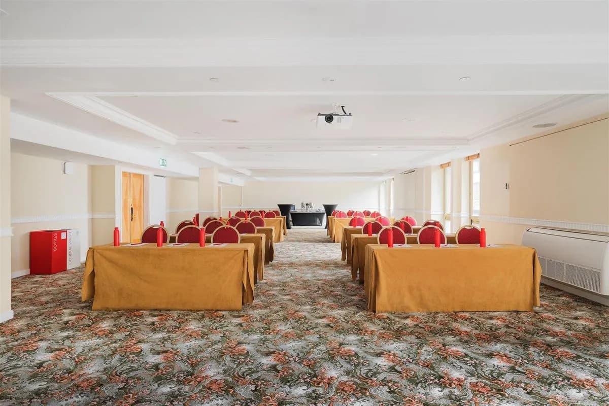 Kensington Suite - Millennium Hotel & Conference Centre Gloucester - London Kensington