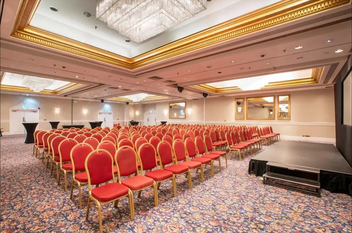 Cromwell Suite - Millennium Hotel & Conference Centre Gloucester - London Kensington