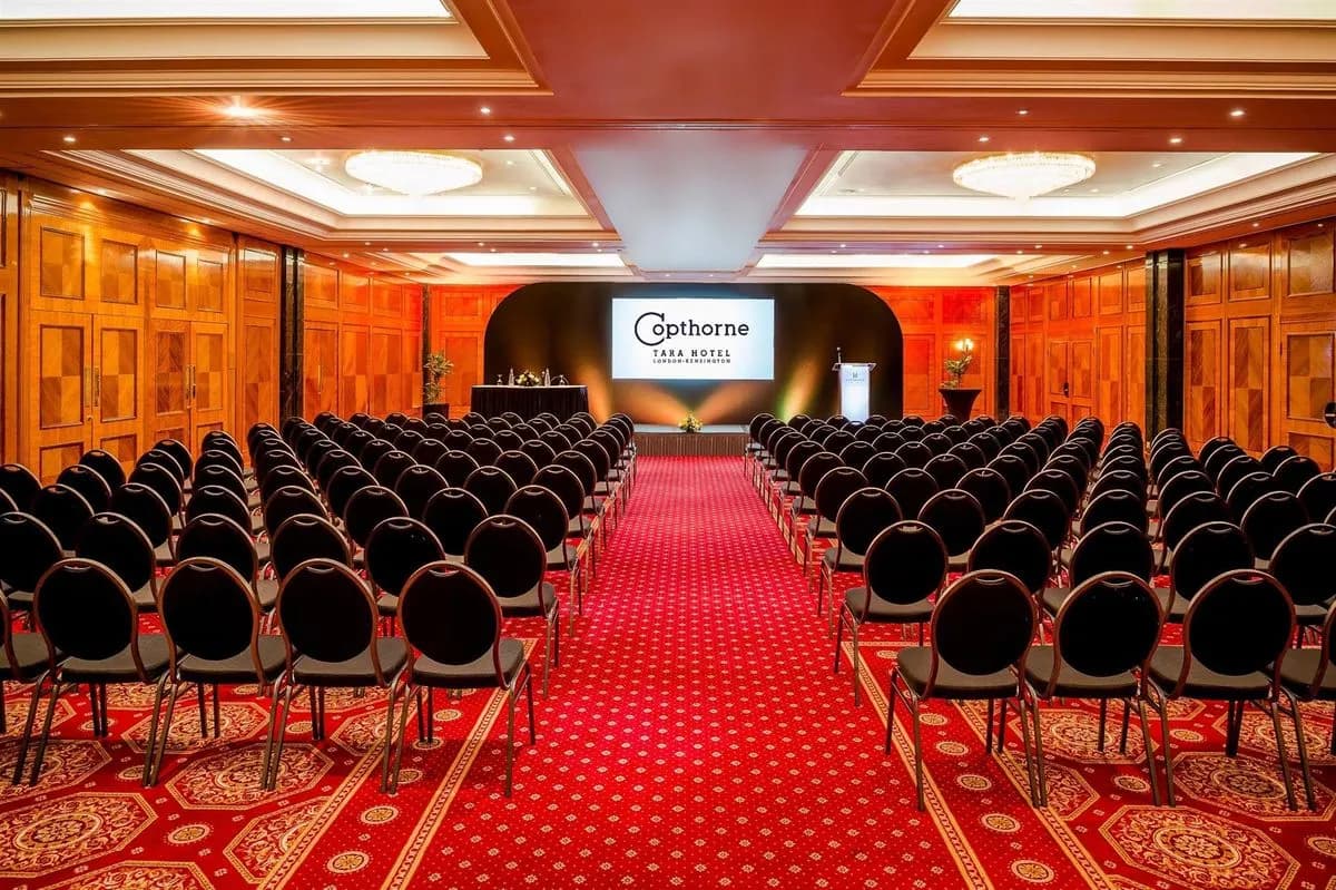 Shannon Suite - Copthorne Tara Hotel London Kensington