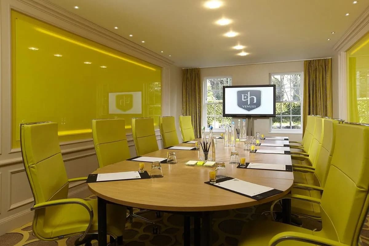 Yellow - Royal Berkshire, Exclusive Collection
