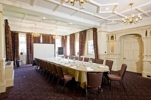 Drawing Room - Hand Picked Woodlands Park Hotel