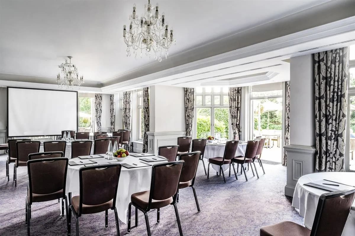 Cornwall Suite - Hand Picked Woodlands Park Hotel