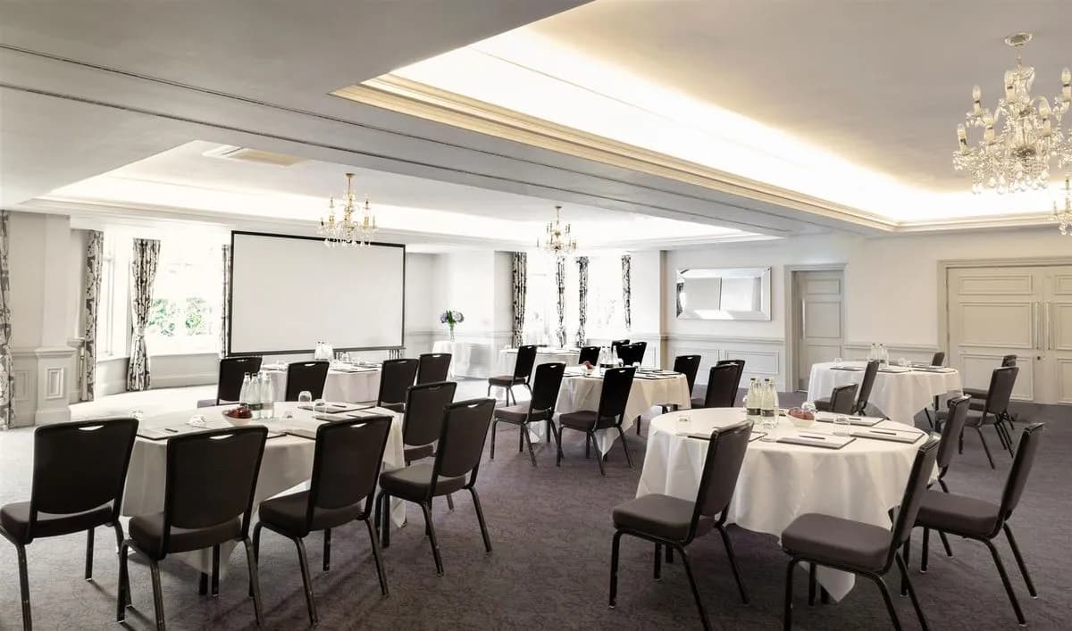Prince of Wales Suite - Hand Picked Woodlands Park Hotel