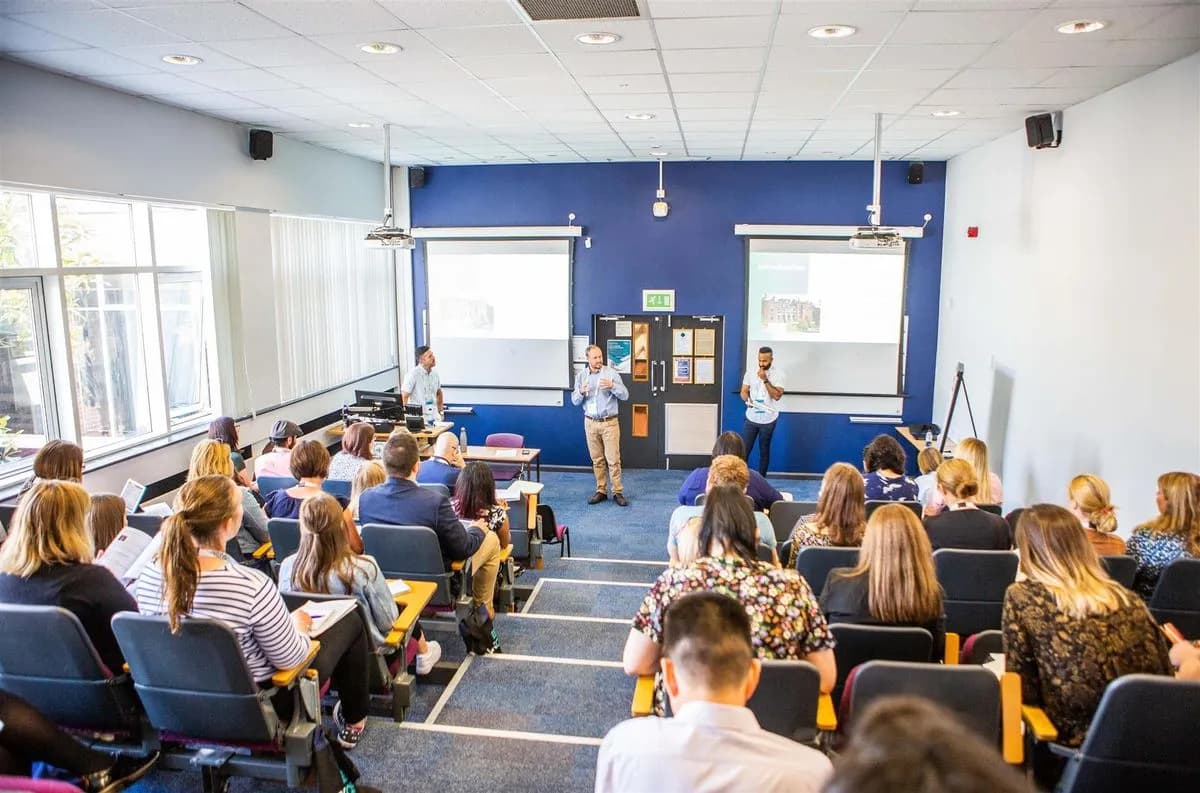CBA 0.60 - Keele University Campus