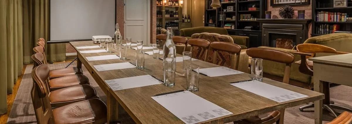 The Mezzanine Lounge - Hotel King Street Townhouse