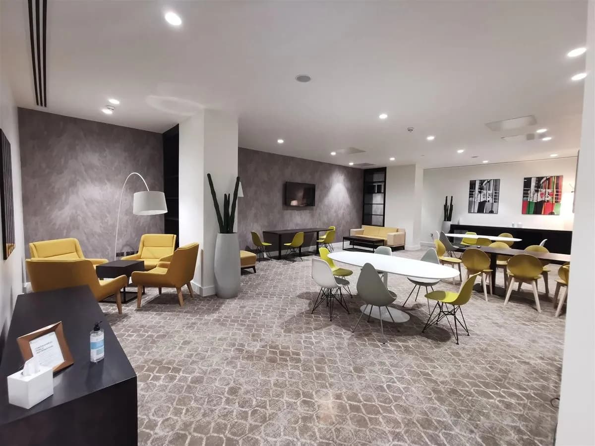 Co-Working Lounge - Pullman Liverpool Hotel