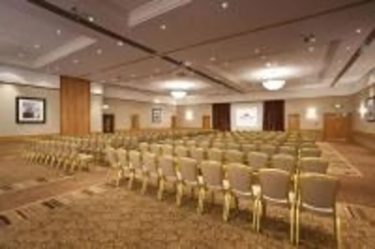 Charles 1 Suite - Crowne Plaza Chester