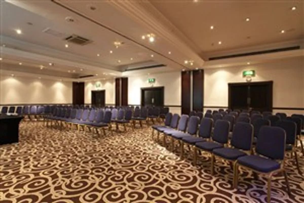 Racecourse Suite - Mercure Haydock Hotel