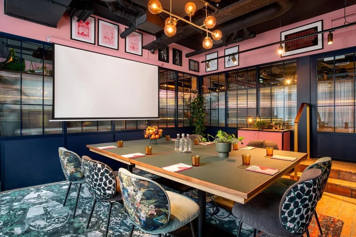 Turing - YOTEL Manchester Deansgate