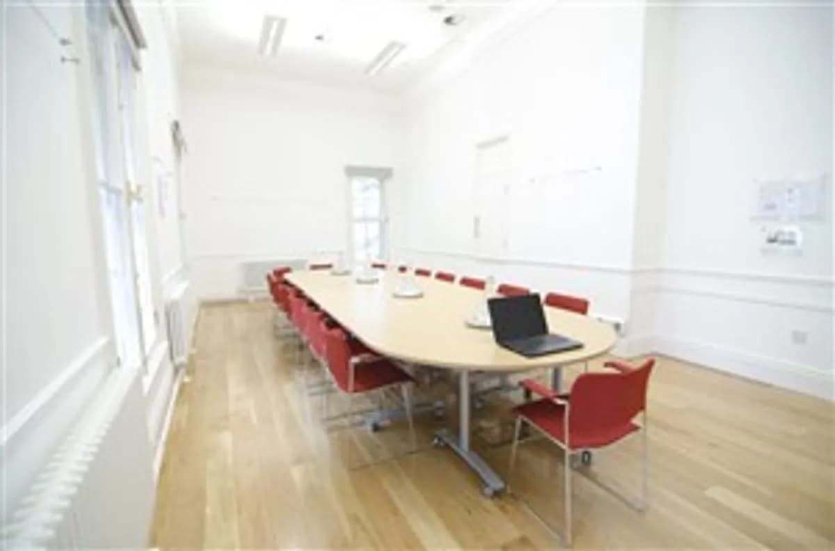 F11 - Friends' Meeting House - Manchester