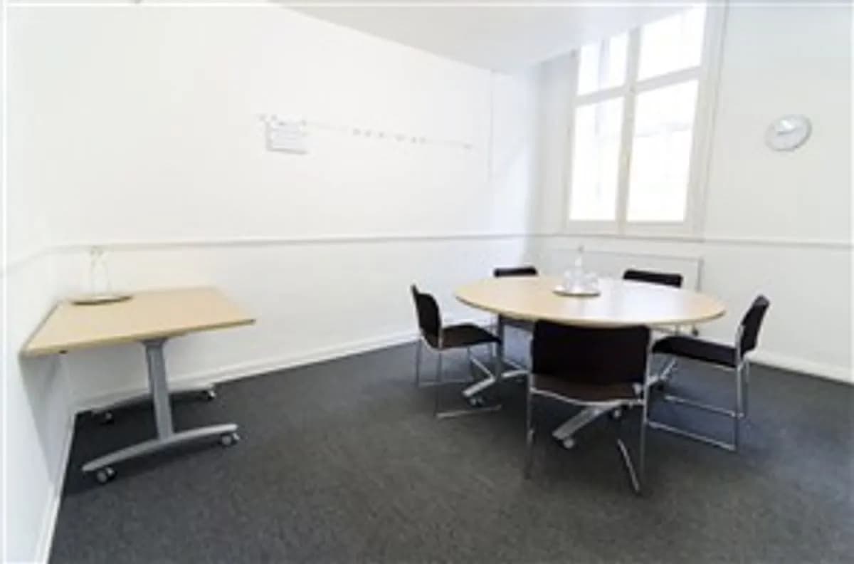 F15 - Friends' Meeting House - Manchester