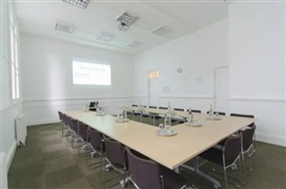 G1 - Friends' Meeting House - Manchester