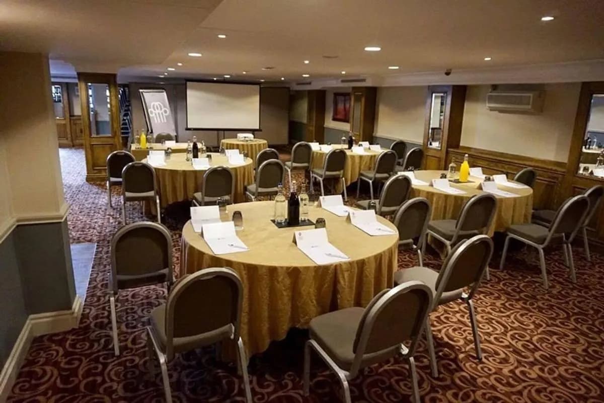 Tatton Suite - Best Western Plus Pinewood on Wilmslow Hotel Cheshire