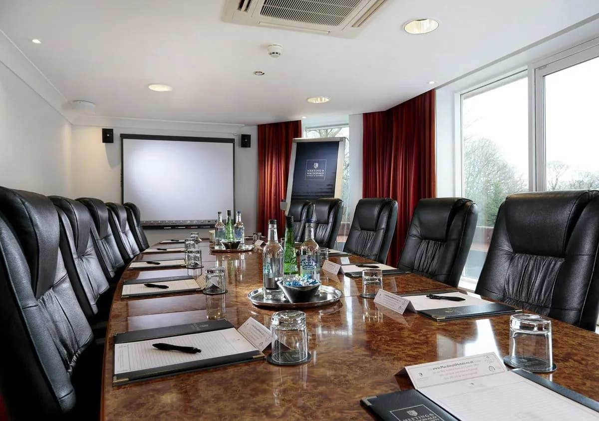Boardroom 3 - Macdonald Kilhey Court