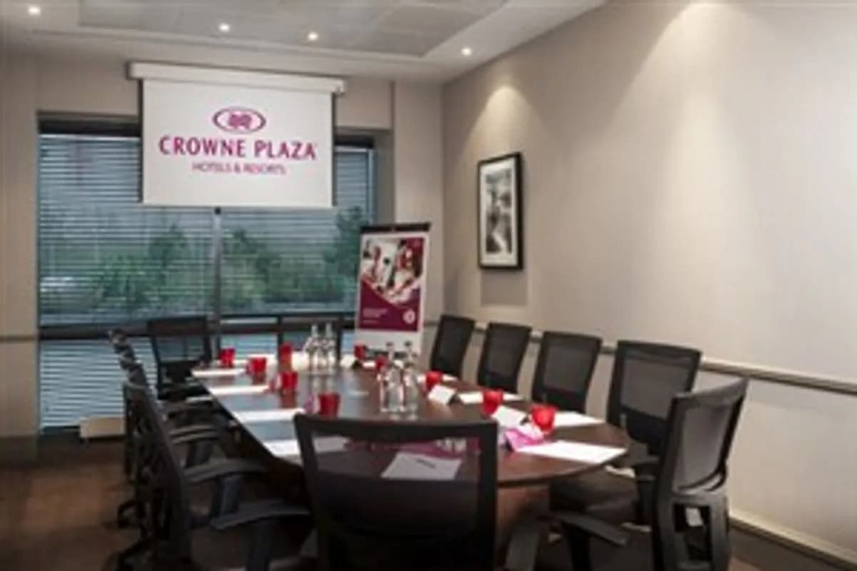 Classical Boardroom - Crowne Plaza Hotel Birmingham NEC