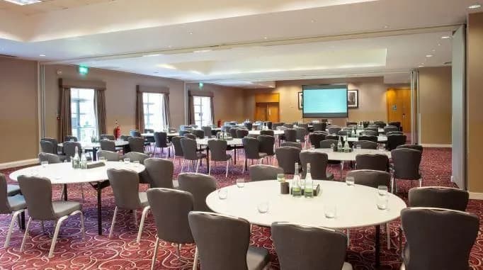 Lawrence Suite - Eastwood Hall