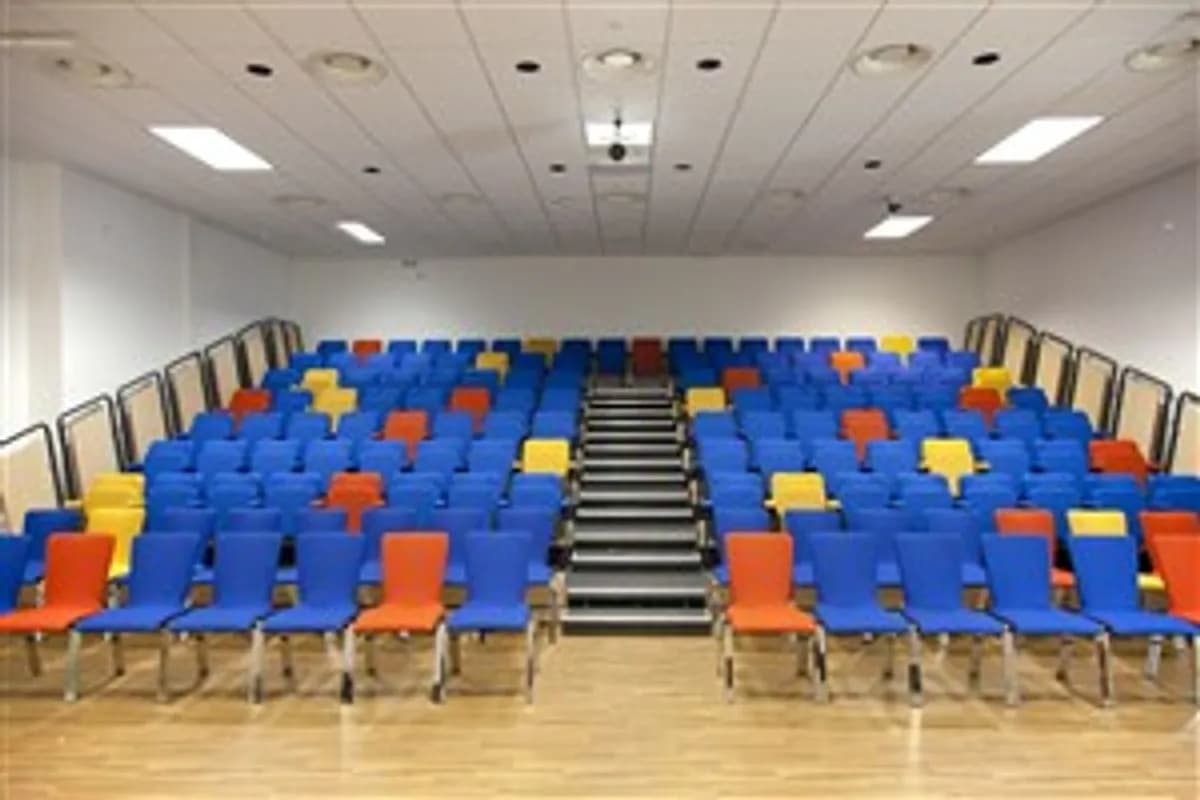 Stephenson Lecture theatre - Holywell Park by Imago Venues