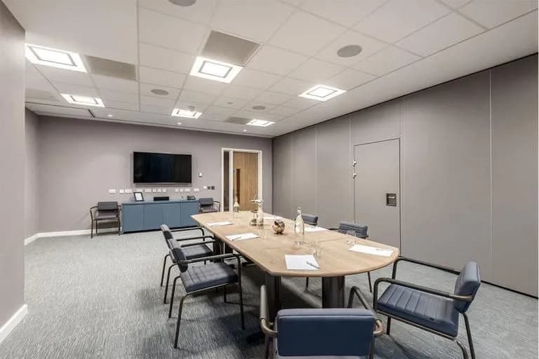 MacNeice - Edgbaston Park Hotel and Conference Centre
