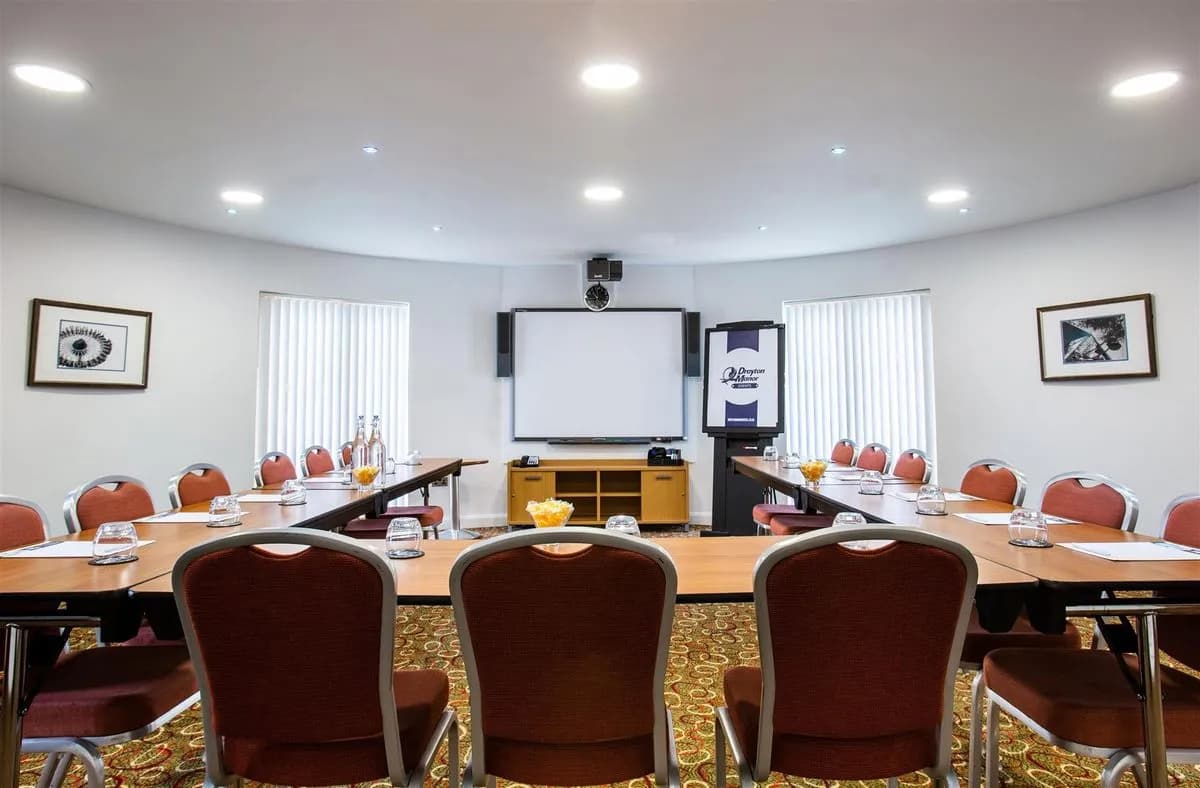 The Peel - Drayton Manor Hotel