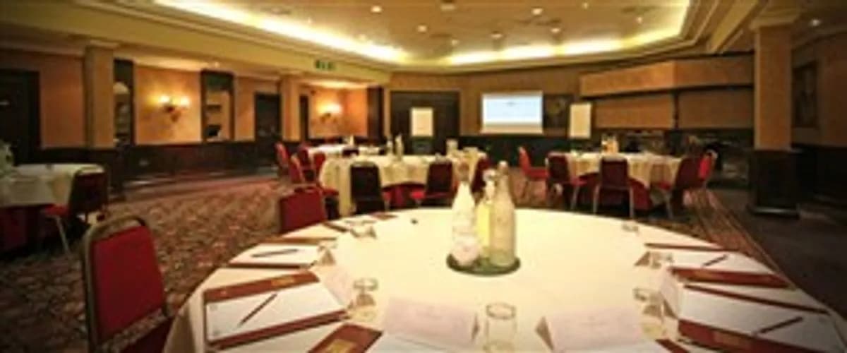 The Centre Court - Coombe Abbey Hotel