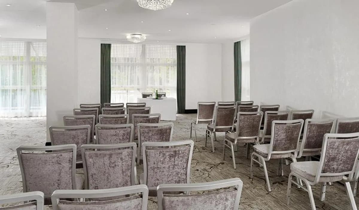 Garden Rooms - DoubleTree by Hilton Nottingham - Gateway