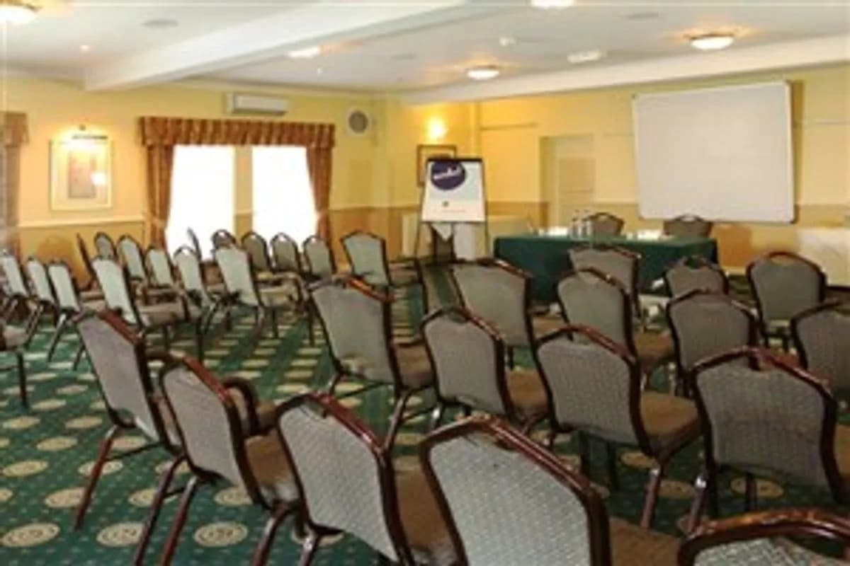 Mulberry - Best Western Premier Yew Lodge East Midlands Airport