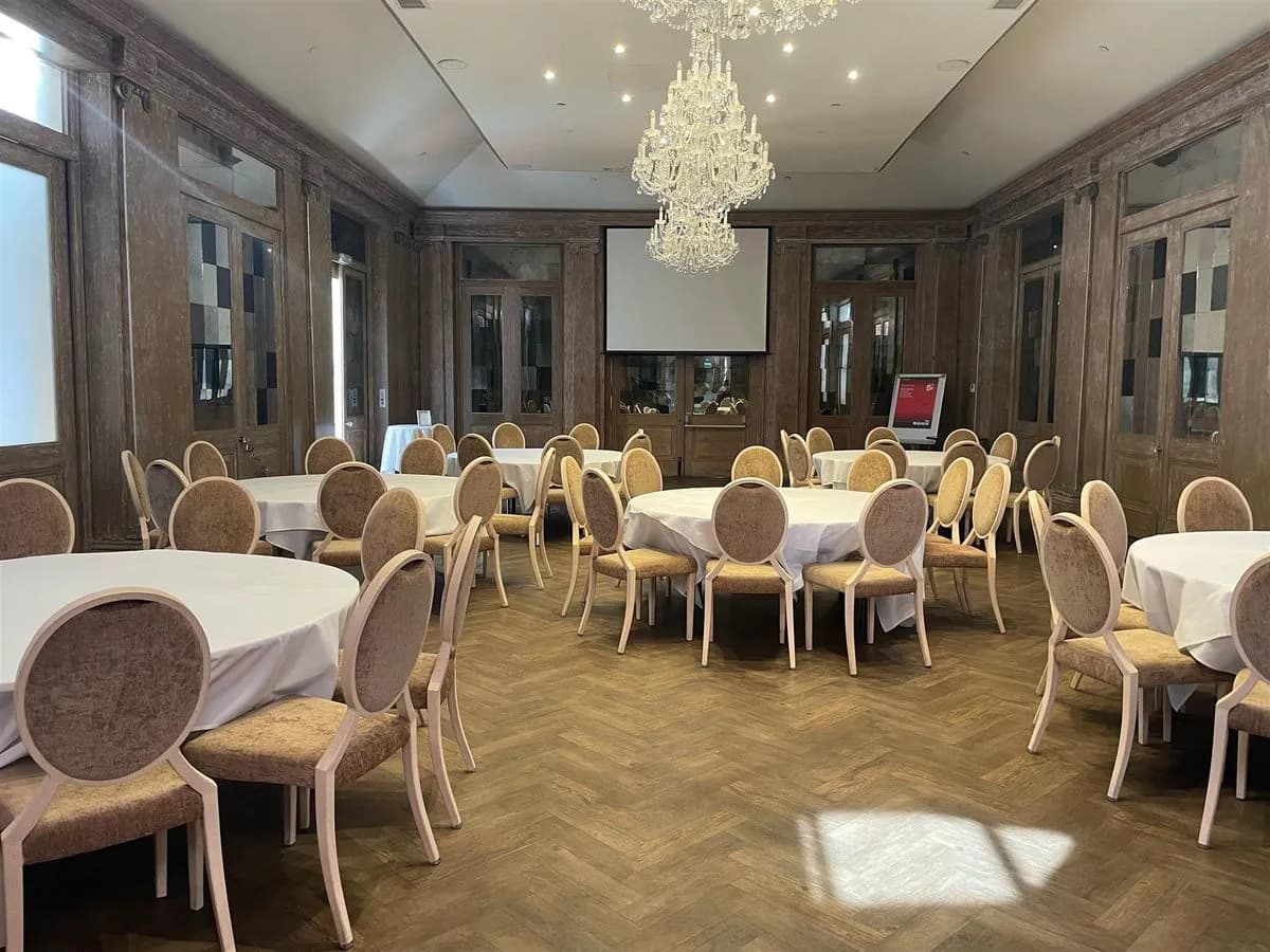 Saunders - Hand Picked Fawsley Hall Hotel & Spa
