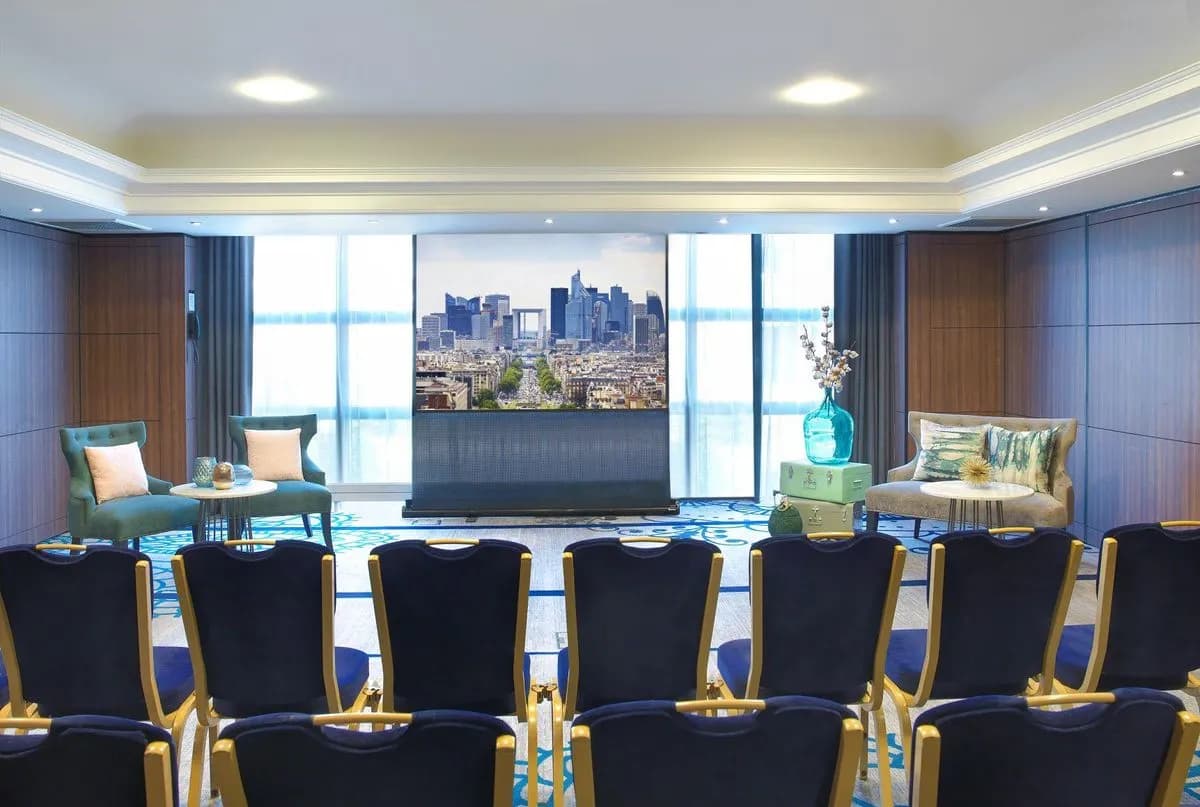Corolle - Renaissance Paris La Defense Hotel