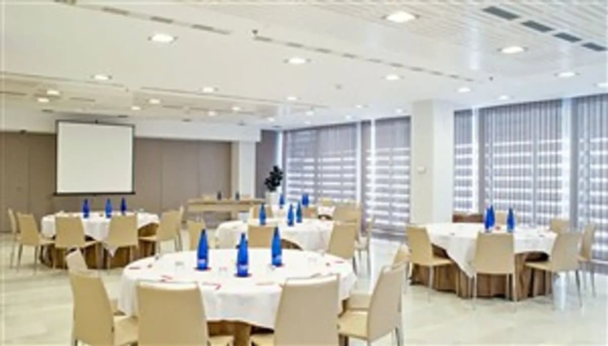 MADRID 3 + 4 - NH Collection Madrid Eurobuilding