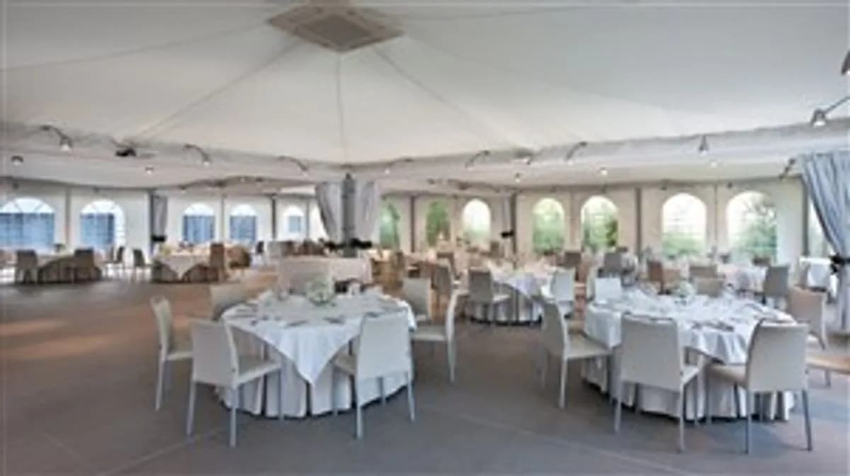 Carpa - NH Madrid Ventas