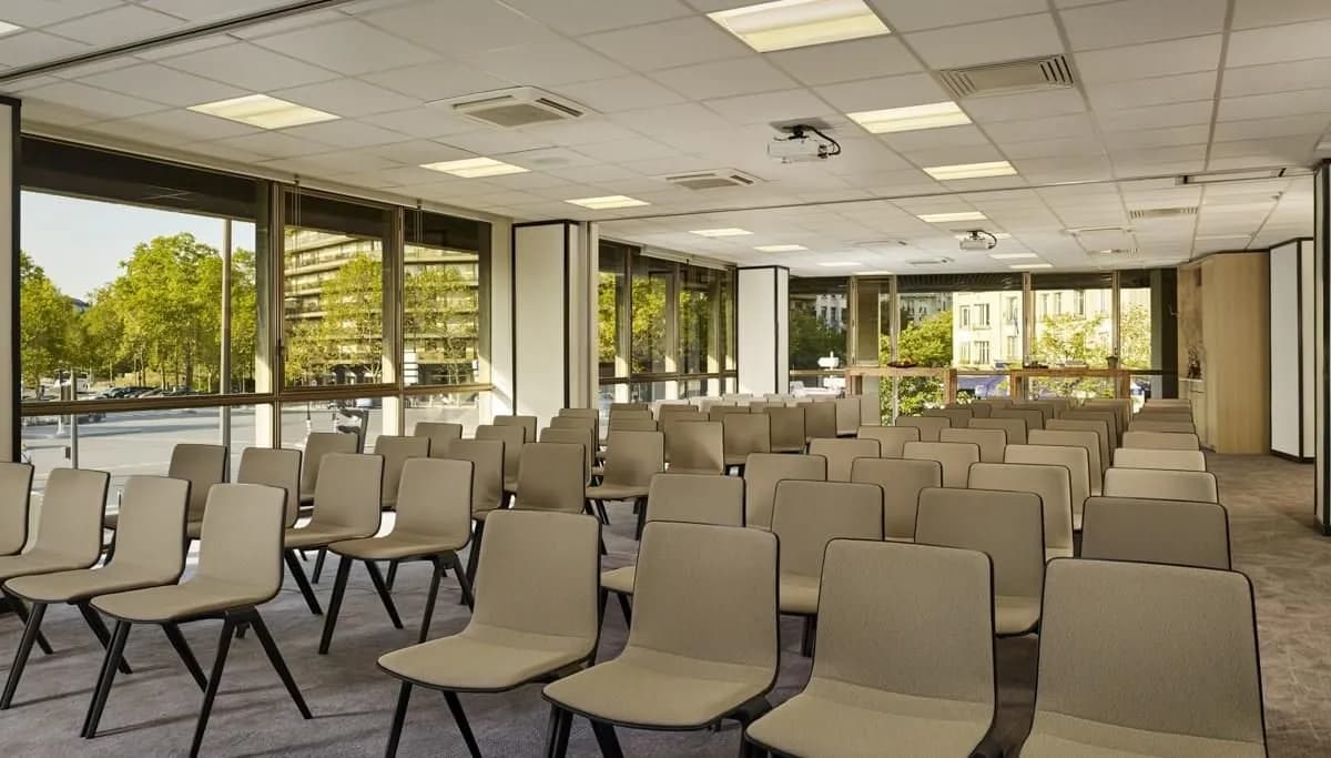 Lab 11 - Hyatt Regency Paris Etoile