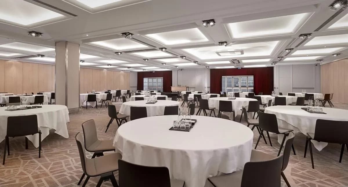 Regency 8 - Hyatt Regency Paris Etoile