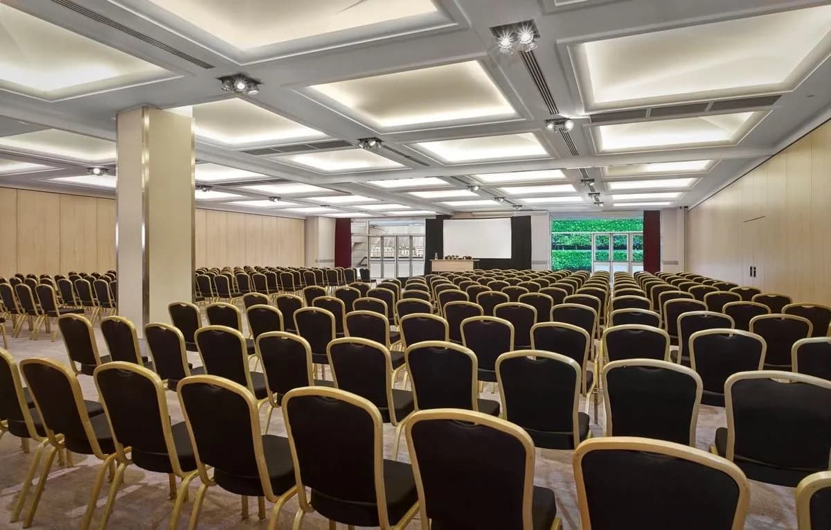 Regency B - Hyatt Regency Paris Etoile