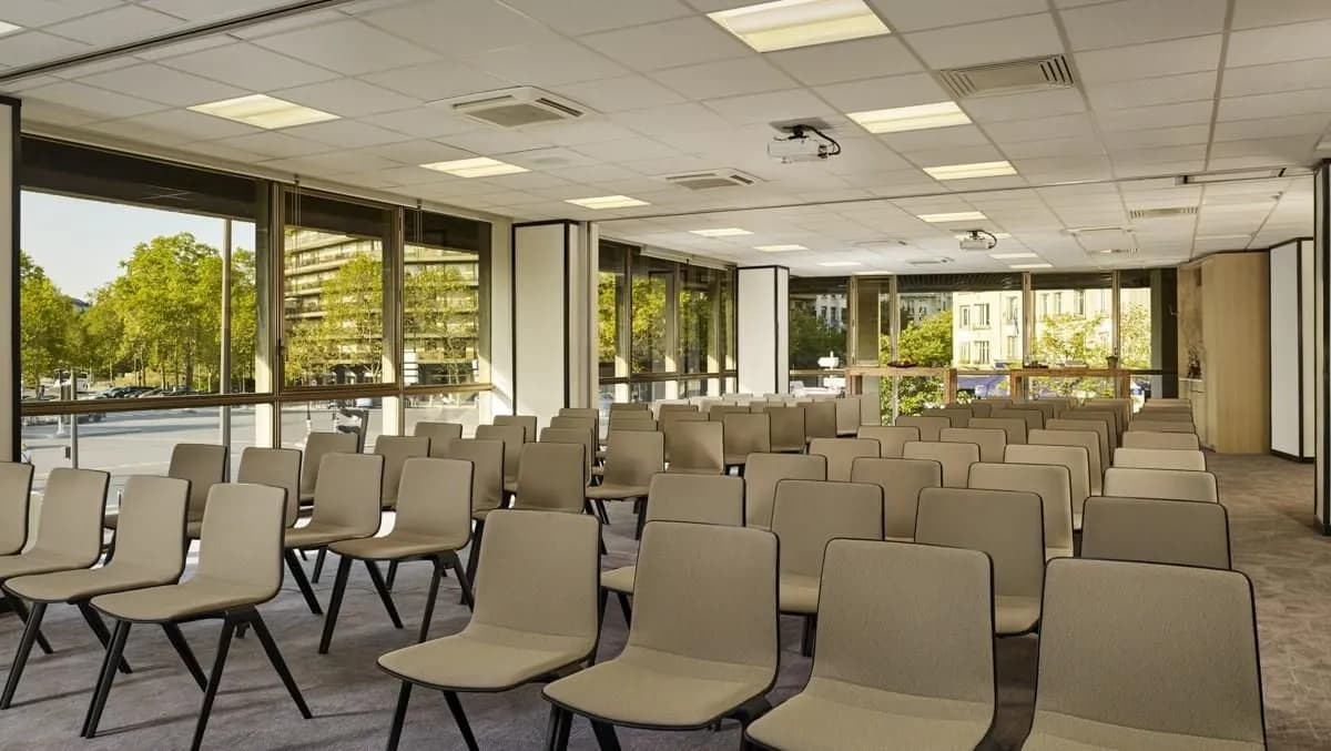 Lab 2 - Hyatt Regency Paris Etoile