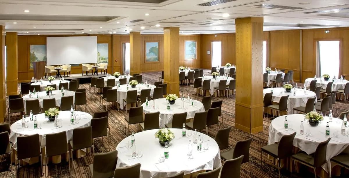COLBERT - Waldorf Astoria Versailles - Trianon Palace