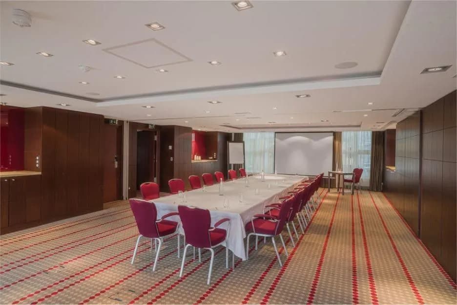 Saturne 2 - The Atrium Hotel & Conference Centre by Penta