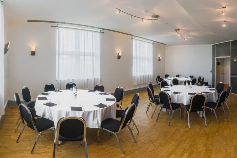 Eclipse - The Atrium Hotel & Conference Centre by Penta