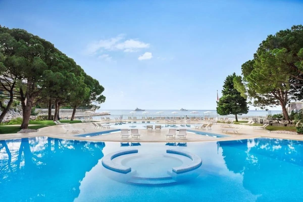Pool - Le Méridien Beach Plaza