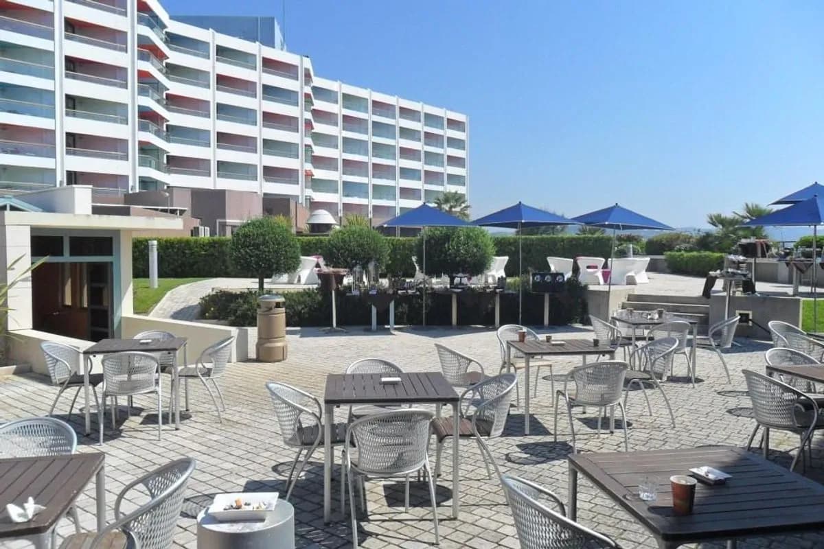 RIVIERA TERRACE - Pullman Cannes Mandelieu